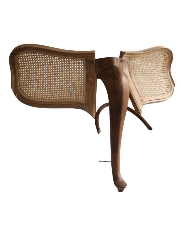 Des sculptures d'animaux à partir de vieux meubles par Marc Sparfel Elephant meuble Elephant-meuble