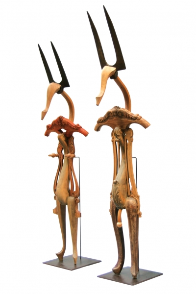 Des sculptures d'animaux à partir de vieux meubles par Marc Sparfel meuble anubis meuble-anubis Marc Sparfel