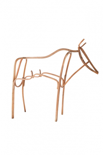 Des sculptures d'animaux à partir de vieux meubles par Marc Sparfel meuble vache meuble_vache Marc Sparfel