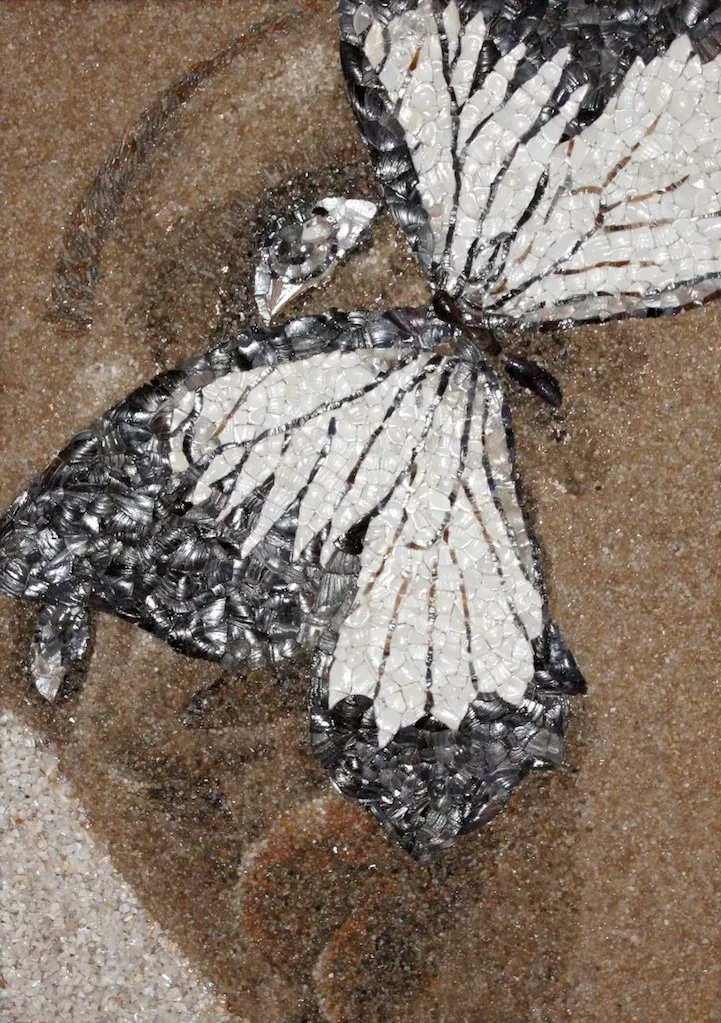 Mosaïques de sables et de coquillages mosaiques de sables et de coquillages svetlana ivanchenko 4 mosaiques-de-sables-et-de-coquillages-svetlana-ivanchenko-4