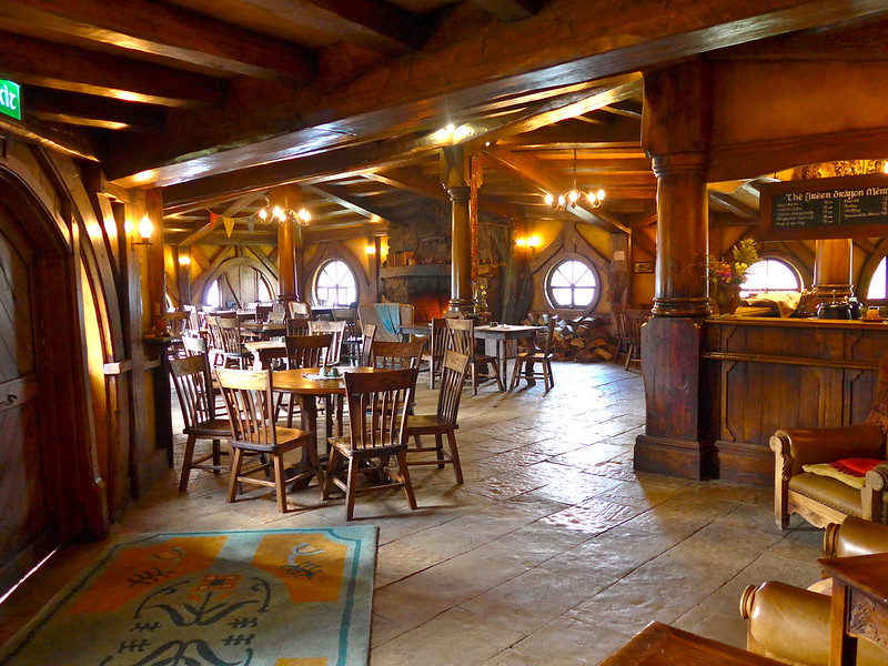 Un pub Hobbit en Nouvelle Zélande the green dragon pub hobbit hobbiton 5 the-green-dragon-pub-hobbit-hobbiton-5