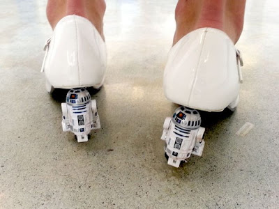 Talons de chaussures R2D2 - Tutoriel talons chaussures r2d2 2 talons-chaussures-r2d2-2