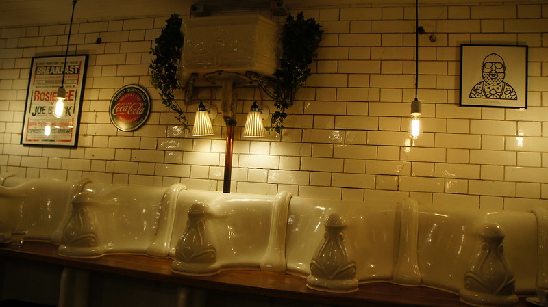 Un restaurant dans d'anciennes toilettes publiques Un restaurant dans d anciennes toilettes publiques londres 3 Un-restaurant-dans-d-anciennes-toilettes-publiques-londres-3