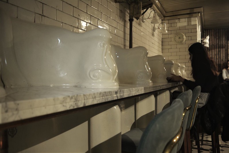 Un restaurant dans d'anciennes toilettes publiques Un restaurant dans d anciennes toilettes publiques londres 4 Un-restaurant-dans-d-anciennes-toilettes-publiques-londres-4