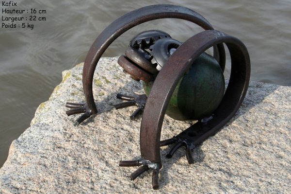 Les animaux métalliques de Christian Champin animaux metalliques christian champin grenouille sculptures-animaux-métalliques-christian-champin-grenouille