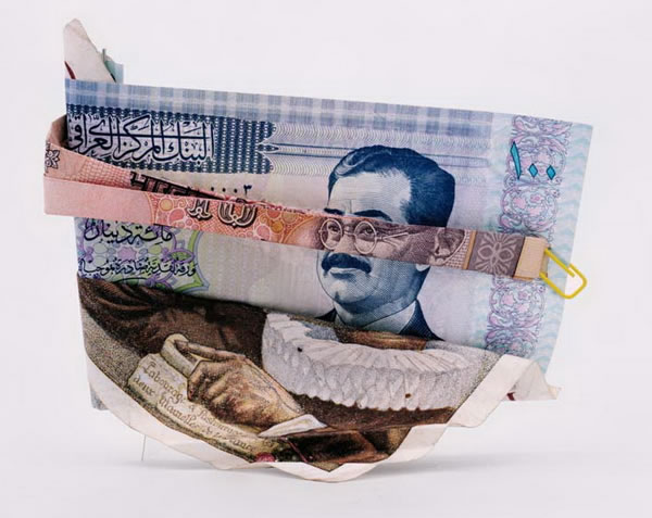 Portraits en billets de banque par Philippe Pétremant dormeur portraits en billets philippe petremant dormeur-portraits-en-billets-philippe-petremant