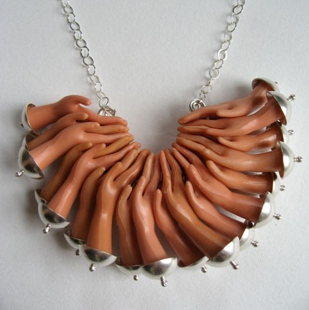 Des bijoux en morceaux de Barbie bijoux en morceaux de barbie 16 bijoux-en-morceaux-de-barbie-16