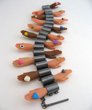 Des bijoux en morceaux de Barbie bijoux en morceaux de barbie 4 bijoux-en-morceaux-de-barbie-4