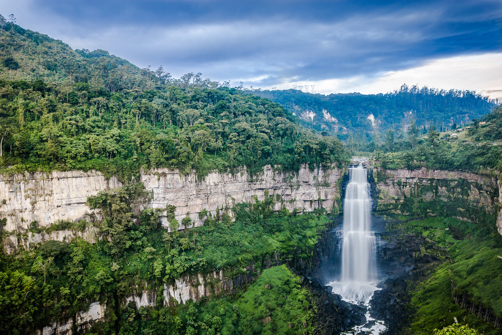 Hôtel Del Salto - Le plus bel hôtel abandonné hotel del salto abandonne 13 hotel-del-salto-abandonne-13