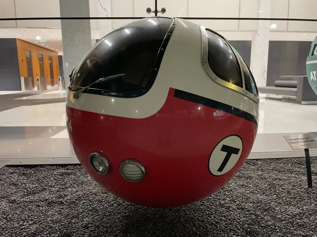 Compression de voiture par Ichwan Noor compression de voiture beetle spherique ichwan noor coccinelle 11 compression-de-voiture-beetle-spherique-ichwan-noor-coccinelle-11