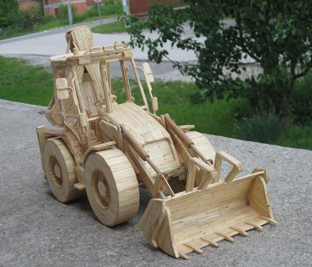 Des camions en allumettes par Djordje Balac camions en allumettes par djordje balac 5 camions-en-allumettes-par-djordje-balac-5