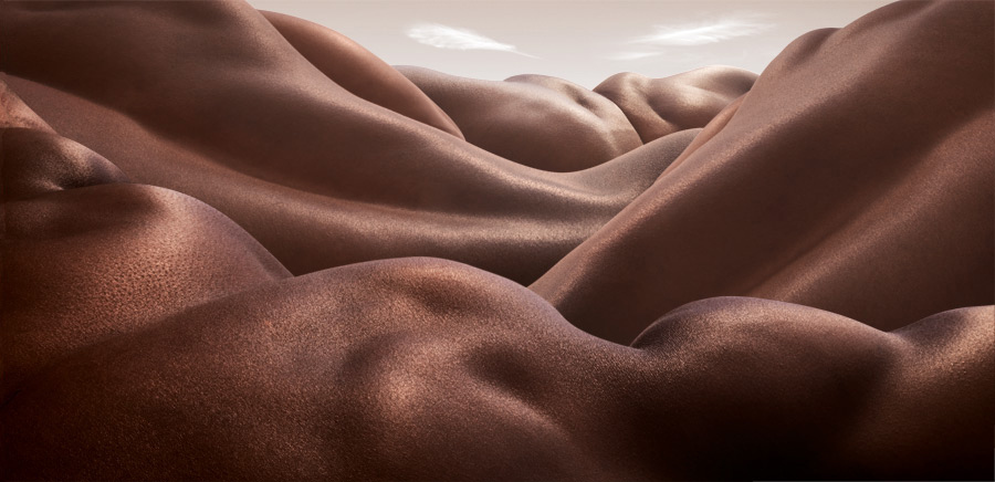 Les fantastiques paysages de corps nus par Carl Warner paysages de corps nus carl warner desert de dos paysages-de-corps-nus-carl-warner-desert-de-dos