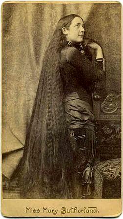 Les 7 sœurs Sutherland et leurs 11 mètres de cheveux mary sutherland mary-sutherland