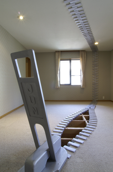 Jun Kitagawa installe des fermetures éclair partout un kitagawa fermetures eclair 5 un-kitagawa-fermetures-eclair-5