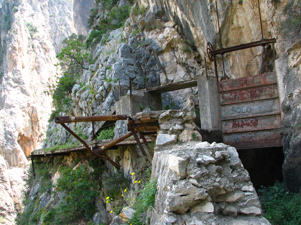 Caminito del Rey : Le chemin le plus dangereux du monde… avant sa sécurisation Caminito del Rey chemin le plus dangereux du monde 11 Caminito-del Rey-chemin-le-plus-dangereux-du-monde-11