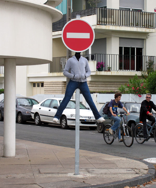 Street Art par Mark Jenkins street art par mark jenkins 9 street-art-par-mark-jenkins-9