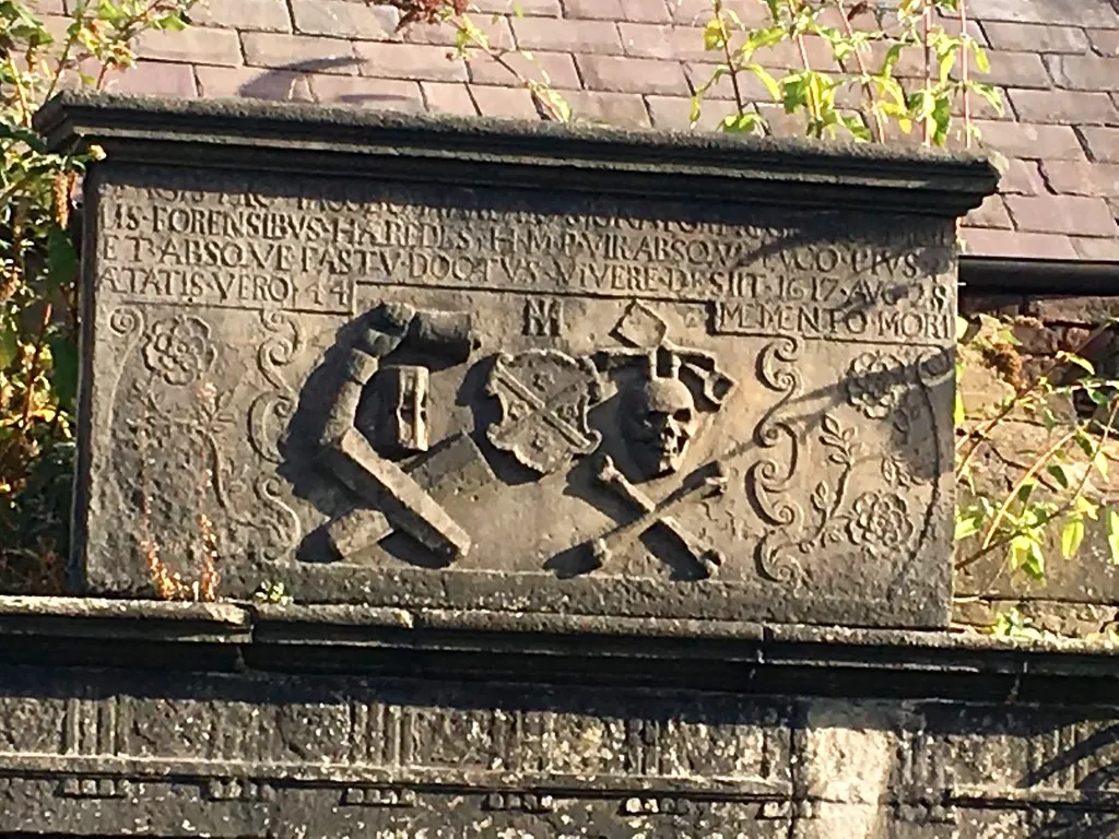 Greyfriars Kirkyard le cimetière le plus hanté du monde greyfriars kirkyard cimetiere le plus hante du monde 10 greyfriars-kirkyard-cimetiere-le-plus-hante-du-monde-10.