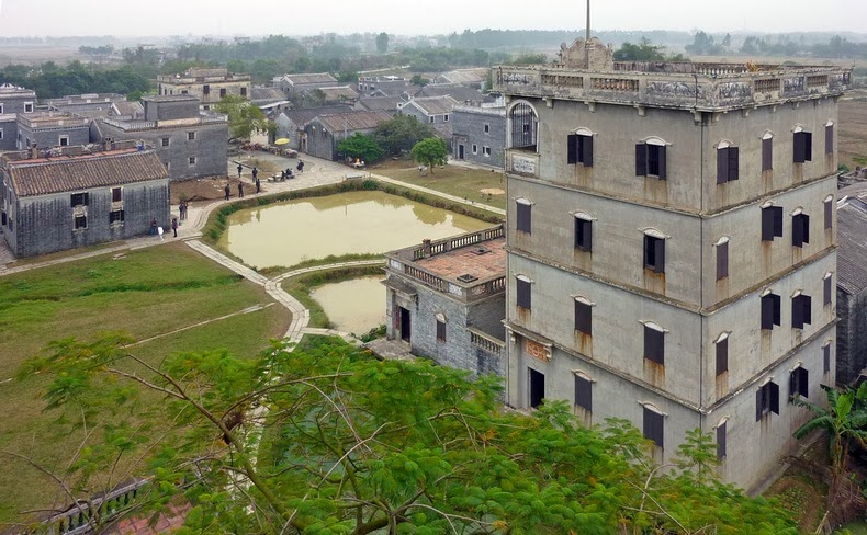 Les Diaolous, les tours de Kaiping les dialous les tours de kaiping 7 les-dialous-les-tours-de-kaiping-7