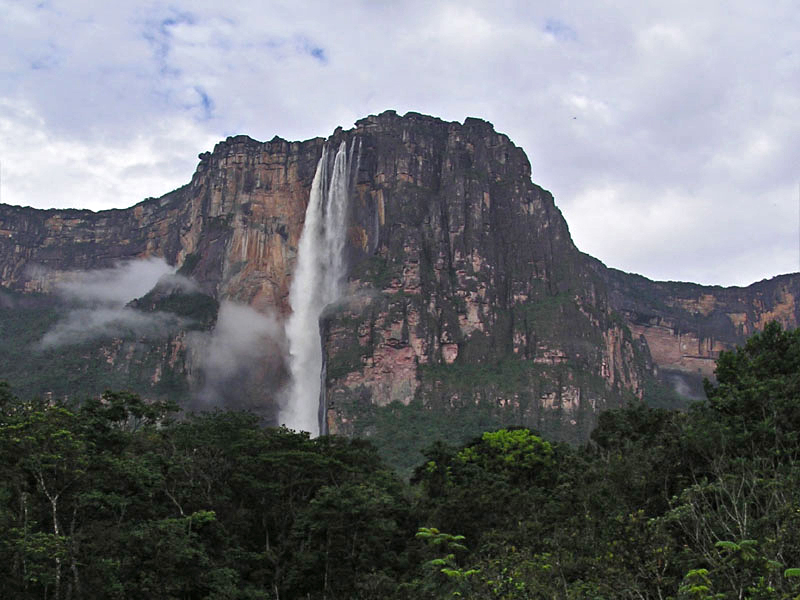 15 vrais endroits qui ont inspiré les films de Disney chute angel falls chute-angel-falls-la-haut-disney
