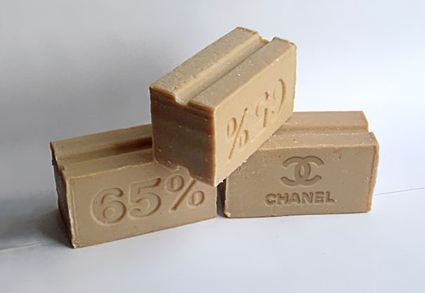 Détournements de logos de grandes marques par Ilya Kalimulin detournements de logos de grandes marques chanel détournements-de-logos-de-grandes-marques-chanel