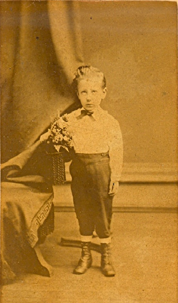 Les parents cachés dans des portraits d'enfants au 19eme siècle parents caches dans des portraits d enfants 14 parents-caches-dans-des-portraits-d-enfants-14