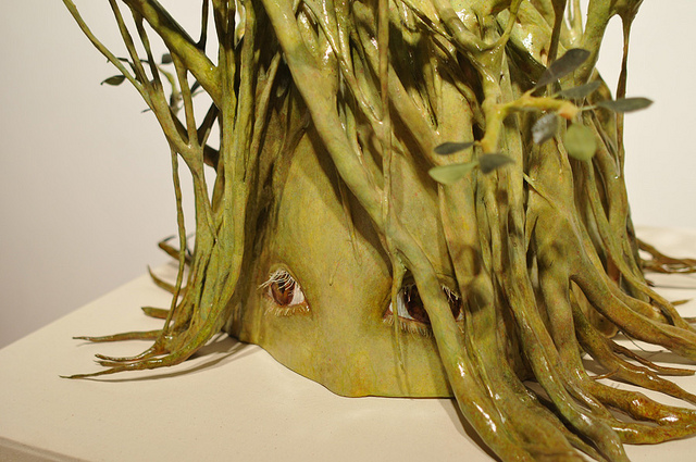 Des sculptures d'humanoïdes dévorés par la nature par Ishibashi Yui sculptures humanoides devores par les vegetaux par ishibashi yui 7 sculptures-humanoides-devores-par-les-vegetaux-par-ishibashi-yui-7