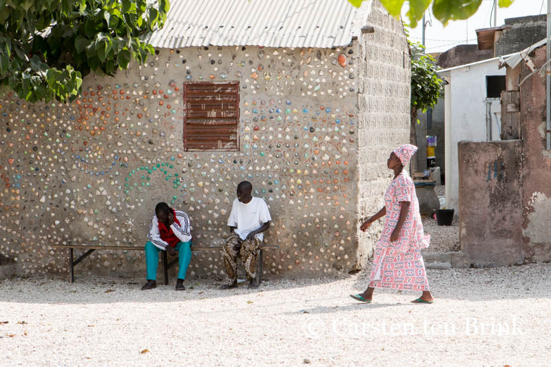 Fadiouth l'île faite de coquillages fadiouth ile faite de coquillages de palourde 9 fadiouth-ile-faite-de-coquillages-de-palourde-9