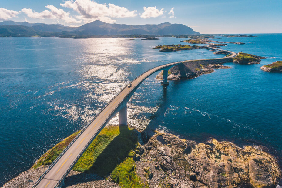 Route de l’Atlantique en Norvège : Atlanterhavsvegen entre ponts et îlots la route de l atlantiques une des plus belles routes du monde la route de l atlantiques une des plus belles routes du monde