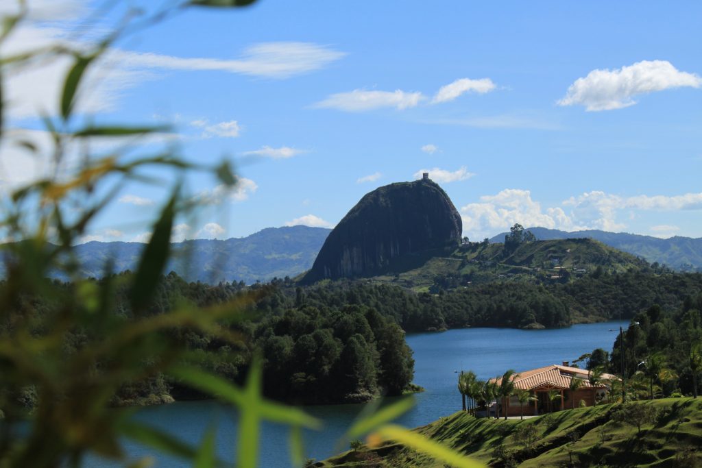 Le rocher de Guatapé le rocher de guatape 11 le-rocher-de-guatape-11