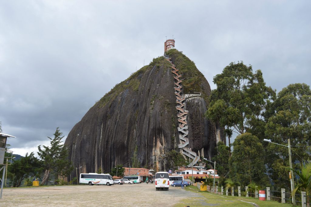 Le rocher de Guatapé le rocher de guatape 6 le-rocher-de-guatape-6