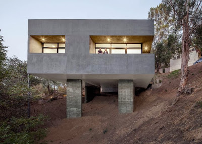 une splendide maison sur une falaise de Los Angeles superbe maison sur une falaise de los angeles 4 superbe-maison-sur-une-falaise-de-los-angeles-4