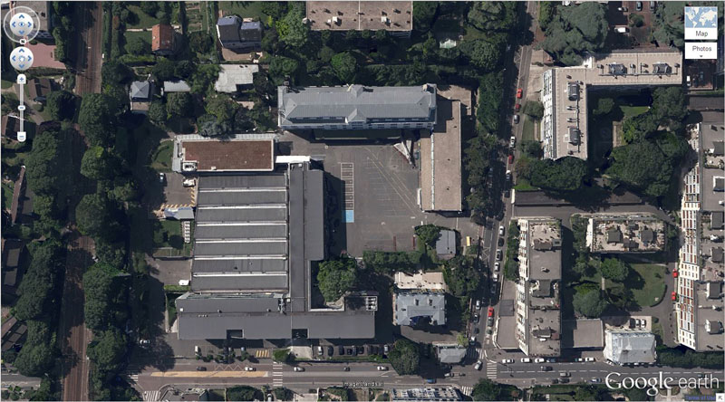 50 découvertes insolites sur google earth 50 decouvertes etonnantes sur google earth avion de combat sur un parking 50-decouvertes-etonnantes-sur-google-earth-avion-de-combat-sur-un-parking