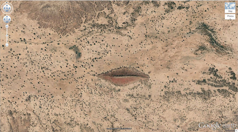 50 découvertes insolites sur google earth 50 decouvertes insolites levres geantes 50-decouvertes-insolites-levres-geantes