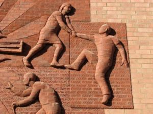 Les sculptures de murs de briques de Brad Spencer les sculptures de murs de briques de brad spencer 5 les-sculptures-de-murs-de-briques-de-brad-spencer-5