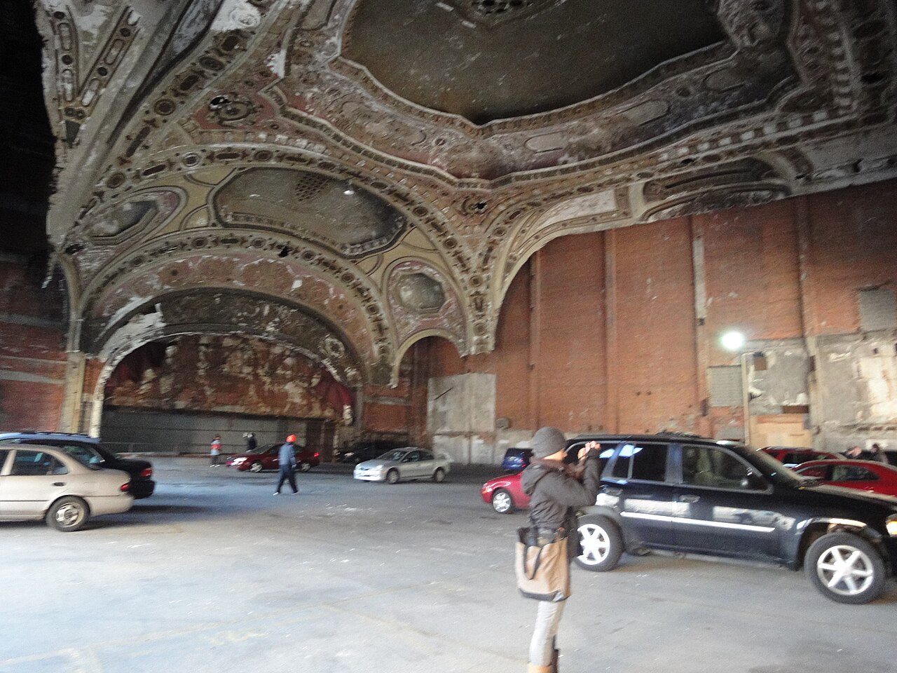Ancien Michigan Theatre de Detroit transformé en parking Ancien Michigan Theatre de Detroit transformé en parking