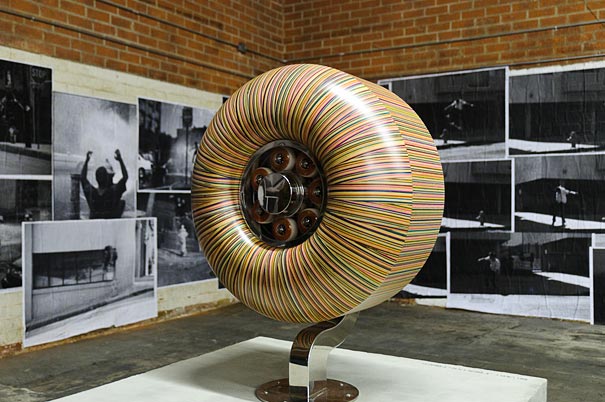 Sculptures de vieux skateboards par Haroshi sculptures de vieux skateboards par haroshi 17 sculptures-de-vieux-skateboards-par-haroshi-17