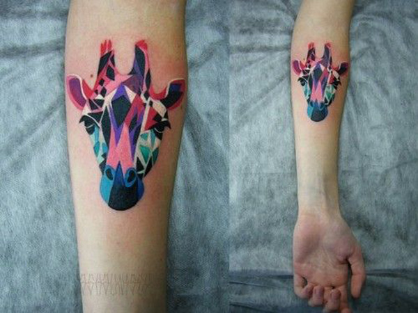 Les tatouages colorés de Sasha Unisex tatouages colores de sasha unisex girafe tatouages-colores-de-sasha-unisex-girafe