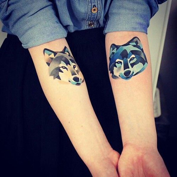 Les tatouages colorés de Sasha Unisex tatouages colores de sasha unisex loup tatouages-colores-de-sasha-unisex-loup