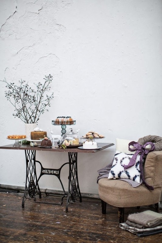 60 idées pour recycler une vieille machine à coudre 60 idees pour recycler une vieille machine a coudre buffet reception 2 60-idees-pour-recycler-une-vieille-machine-a-coudre-buffet-reception-2