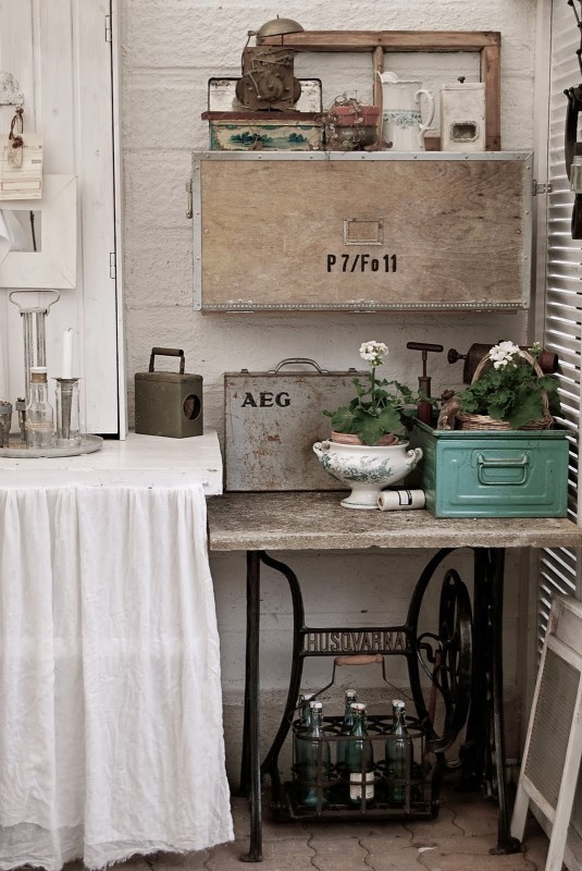 60 idées pour recycler une vieille machine à coudre 60 idees pour recycler une vieille machine a coudre console 11 60-idees-pour-recycler-une-vieille-machine-a-coudre-console-11