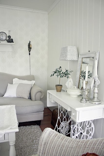 60 idées pour recycler une vieille machine à coudre 60 idees pour recycler une vieille machine a coudre console 12 60-idees-pour-recycler-une-vieille-machine-a-coudre-console-12