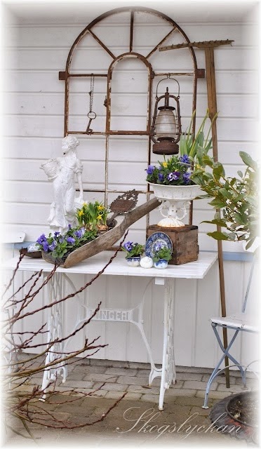 60 idées pour recycler une vieille machine à coudre 60 idees pour recycler une vieille machine a coudre console jardin 13 60-idees-pour-recycler-une-vieille-machine-a-coudre-console-jardin-13