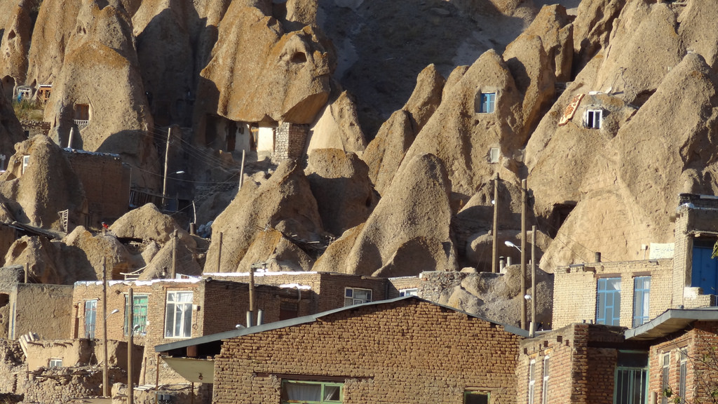 Les grottes maisons de Kandovan habitations troglodytiques grottes maisons kandovan village iran 8 habitations-troglodytiques-grottes-maisons-kandovan-village-iran-8