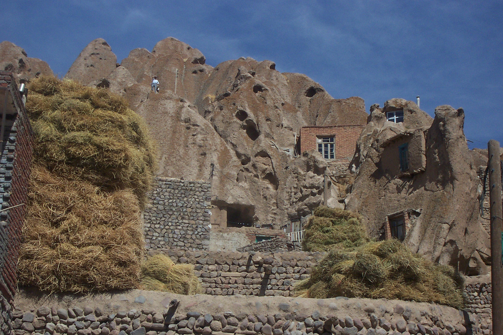 Les grottes maisons de Kandovan habitations troglodytiques grottes maisons kandovan village iran 9 habitations-troglodytiques-grottes-maisons-kandovan-village-iran-9