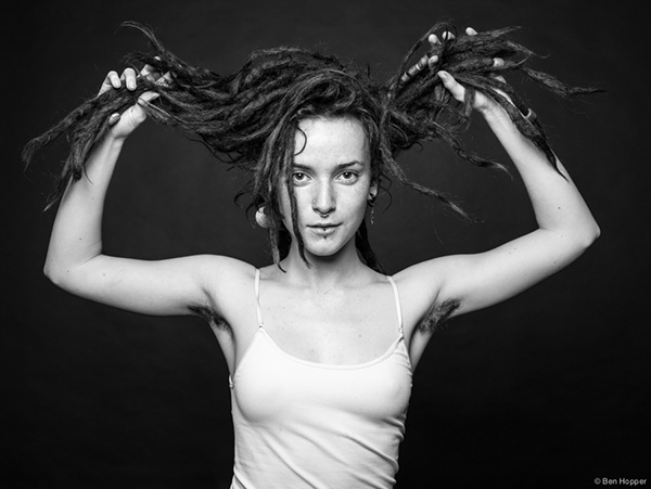 Natural Beauty - portraits de femmes aux aisselles poilues portraits de femmes aux aisselles poilues poils sous les bras 6 portraits-de-femmes-aux-aisselles-poilues-poils-sous-les-bras-6