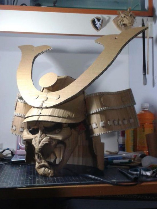 Iron Man en carton et autres sculptures par Zhongkai Xiang sculptures en carton par zhongkai xiang 2 sculptures-en-carton-par-zhongkai-xiang-2