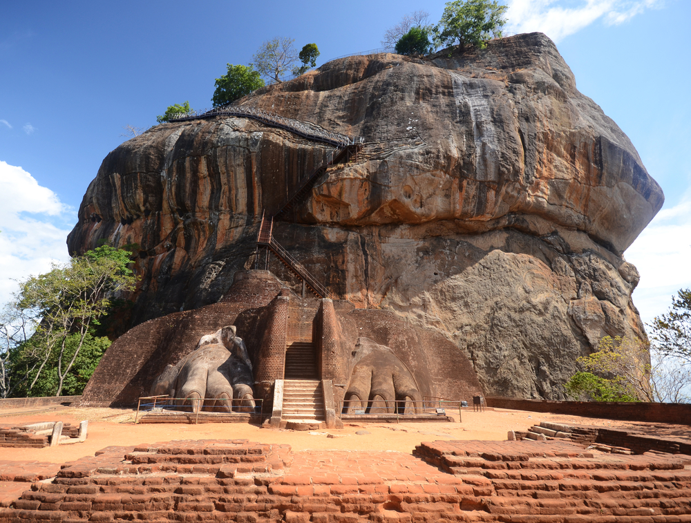 La forteresse de Sigiriya - la magie du rocher du lion la forteresse de Sigiriya rocher du lion sri lanka 10 1 la-forteresse-de-Sigiriya-rocher-du-lion-sri-lanka-10-1