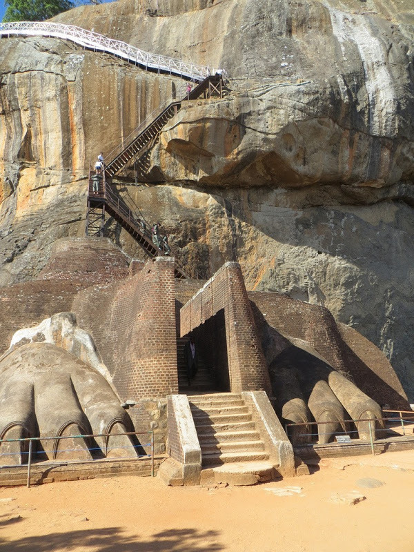 La forteresse de Sigiriya - la magie du rocher du lion la forteresse de Sigiriya rocher du lion sri lanka 2 la-forteresse-de-Sigiriya-rocher-du-lion-sri-lanka-2