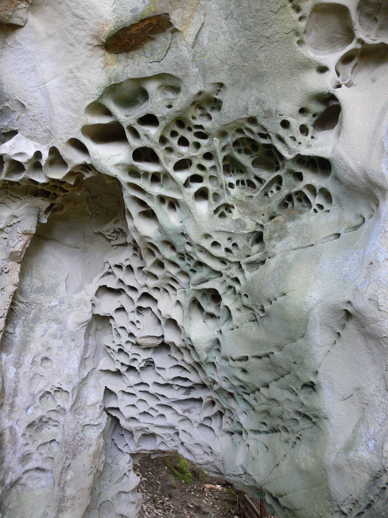 Les Taffoni , ces roches à érosion circulaire taffoni tafoni roches a erosion circulaire 11 taffoni-tafoni-roches-a-erosion-circulaire-11