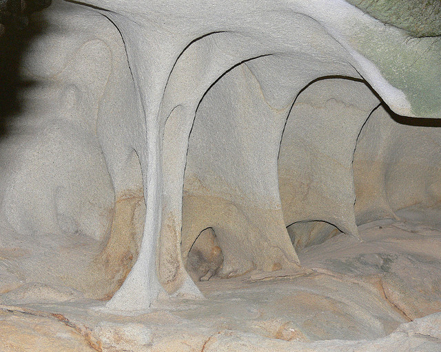 Les Taffoni , ces roches à érosion circulaire taffoni tafoni roches a erosion circulaire 14 taffoni-tafoni-roches-a-erosion-circulaire-14